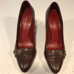 Beautiful Mahogany leather Banana Republic heels